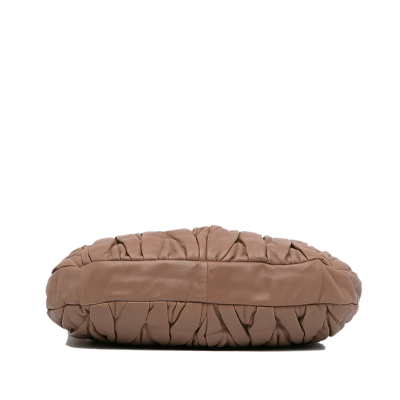 Pre-Loved Miu Miu Matelasse Coffer - Picture 5 of 11